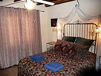 Self catering accommodation in Hazyview bedroom