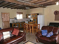 Hazyview Country self catering Cottages no. 5 lounge